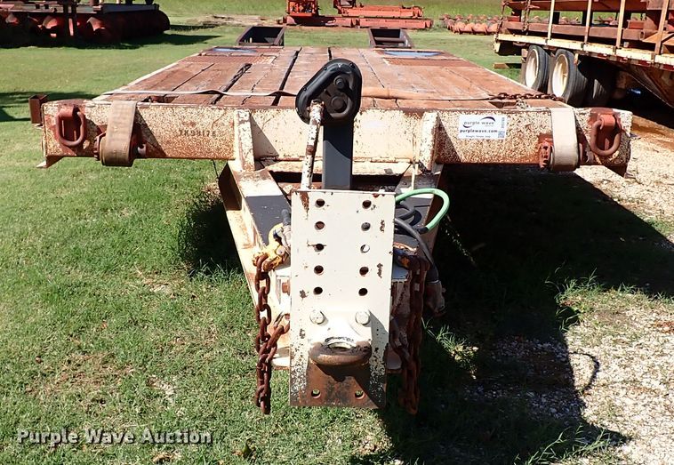 image for item DI5788 2000 Trail King TK40LP-2400  equipment trailer