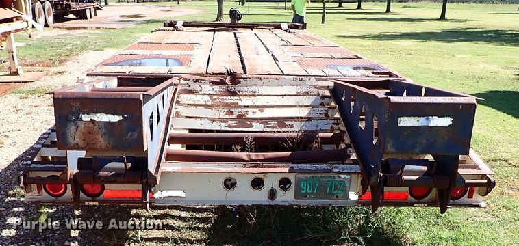 image for item DI5788 2000 Trail King TK40LP-2400  equipment trailer