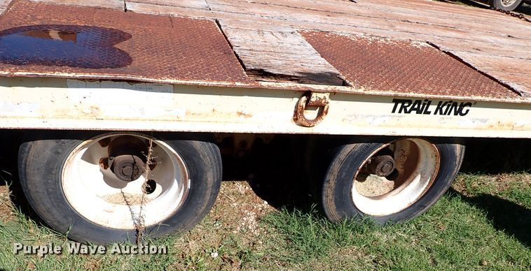 image for item DI5788 2000 Trail King TK40LP-2400  equipment trailer