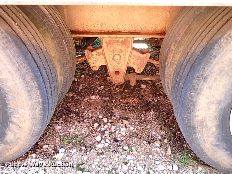 image for item DI5788 2000 Trail King TK40LP-2400  equipment trailer