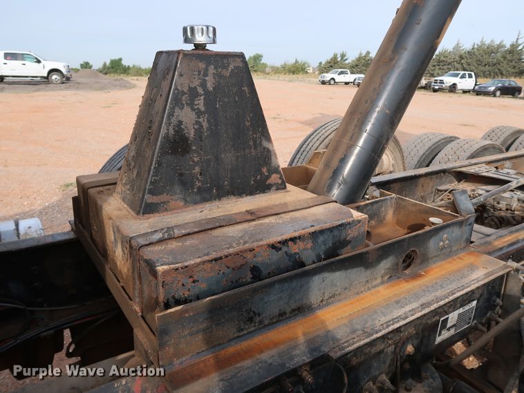 image for item DJ1976 2009 Mack GU713  dump truck