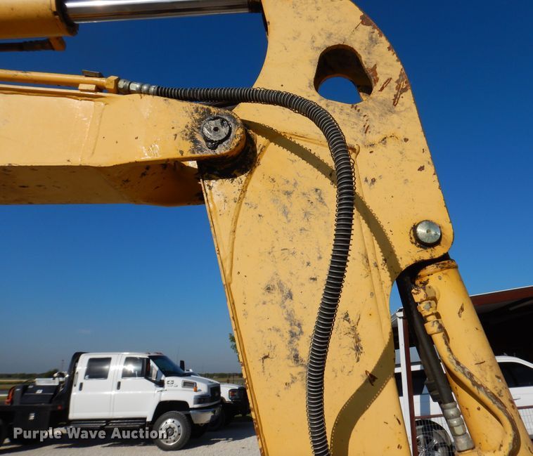 image for item DJ7420 2007 Komatsu PC50MR-2  mini excavator