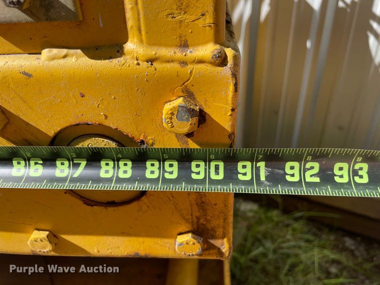 image for item DJ7425 2002 Haulotte Compact 2747E  scissor lift