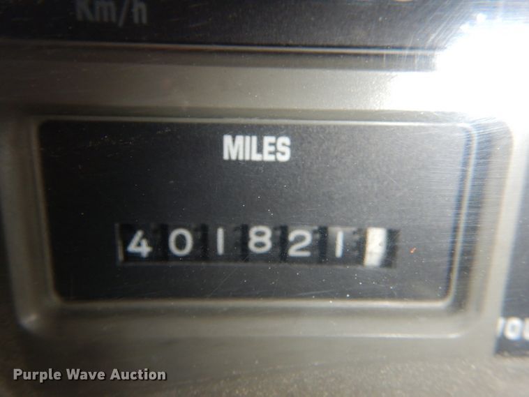 image for item DK1239 2001 International 4700  utility / service truck