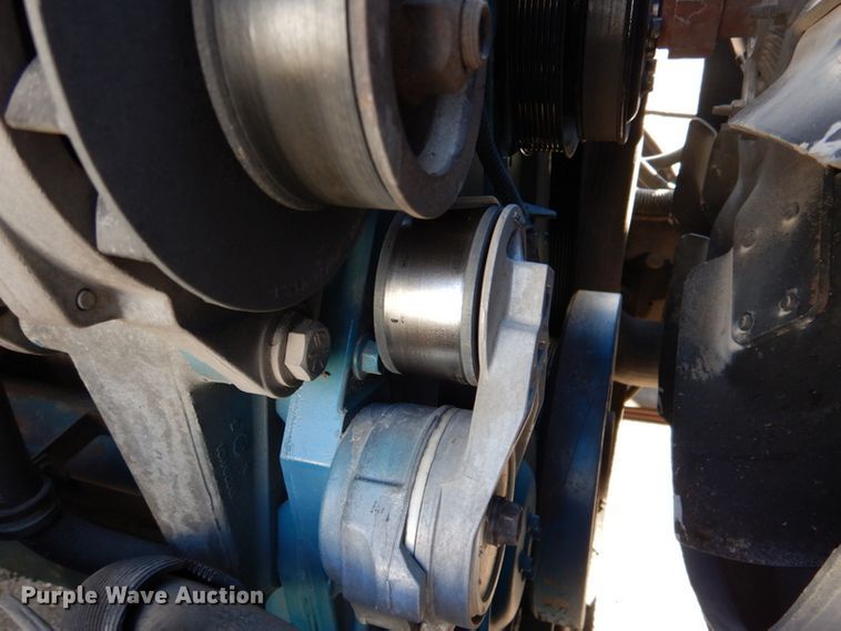 image for item DK1239 2001 International 4700  utility / service truck