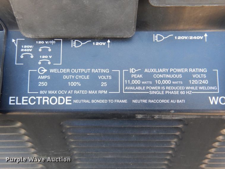 image for item DK1239 2001 International 4700  utility / service truck