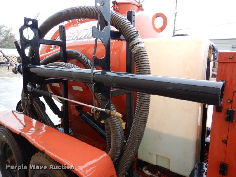 image for item DK1259 2010 Ditch Witch FX30  vacuum excavator