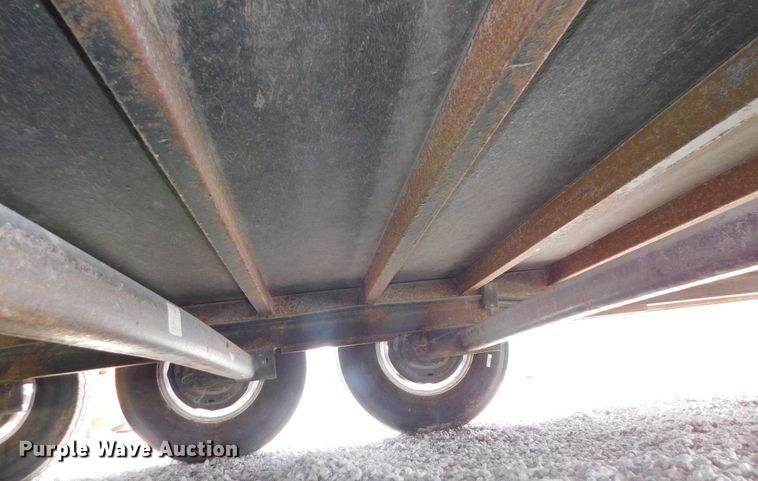 image for item DK8601 2015 H & H  enclosed cargo trailer