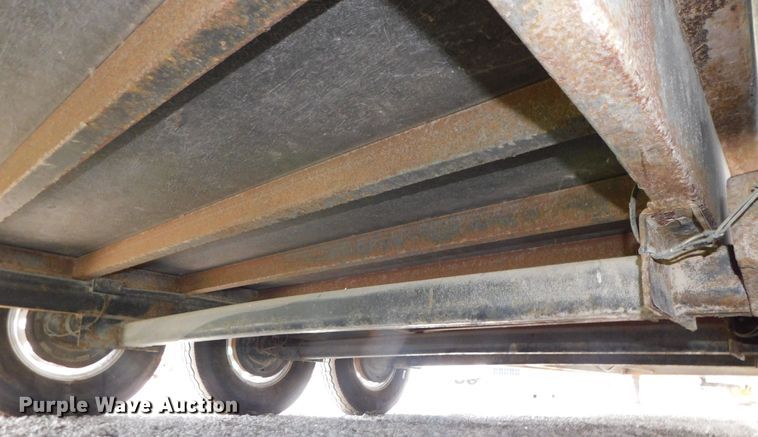 image for item DK8601 2015 H & H  enclosed cargo trailer