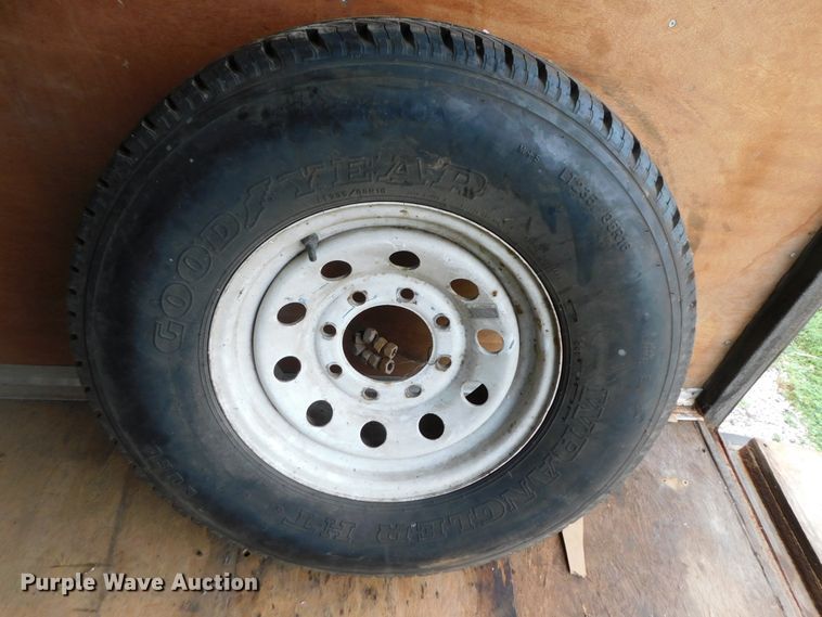 image for item DK8601 2015 H & H  enclosed cargo trailer