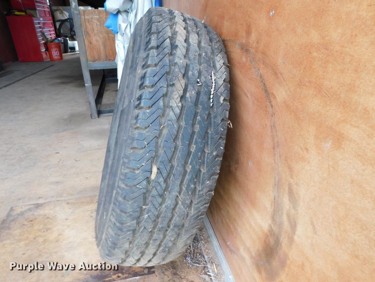 image for item DK8601 2015 H & H  enclosed cargo trailer