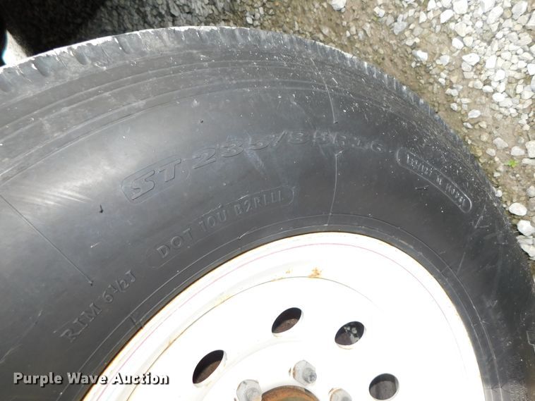 image for item DK8601 2015 H & H  enclosed cargo trailer