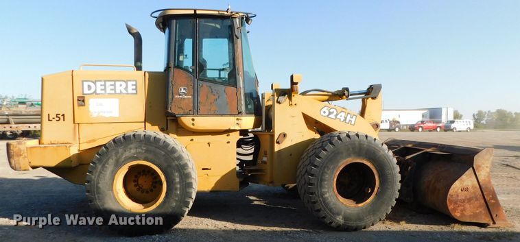 image for item DK8668 2002 John Deere 624H  wheel loader