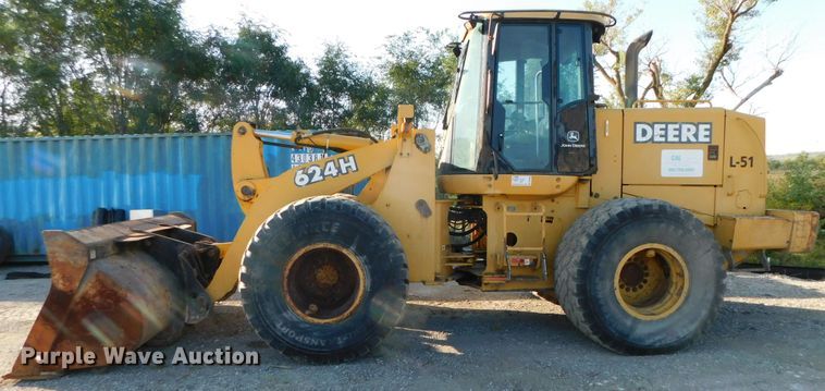 image for item DK8668 2002 John Deere 624H  wheel loader
