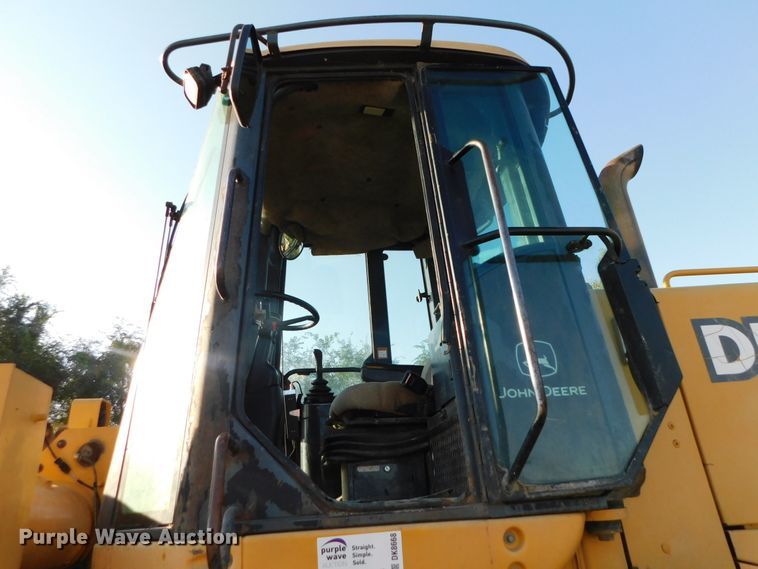 image for item DK8668 2002 John Deere 624H  wheel loader