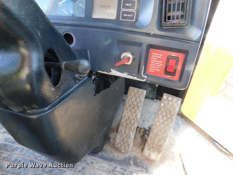 image for item DK8668 2002 John Deere 624H  wheel loader