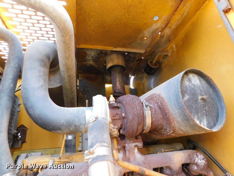 image for item DK8668 2002 John Deere 624H  wheel loader