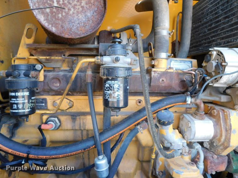 image for item DK8668 2002 John Deere 624H  wheel loader