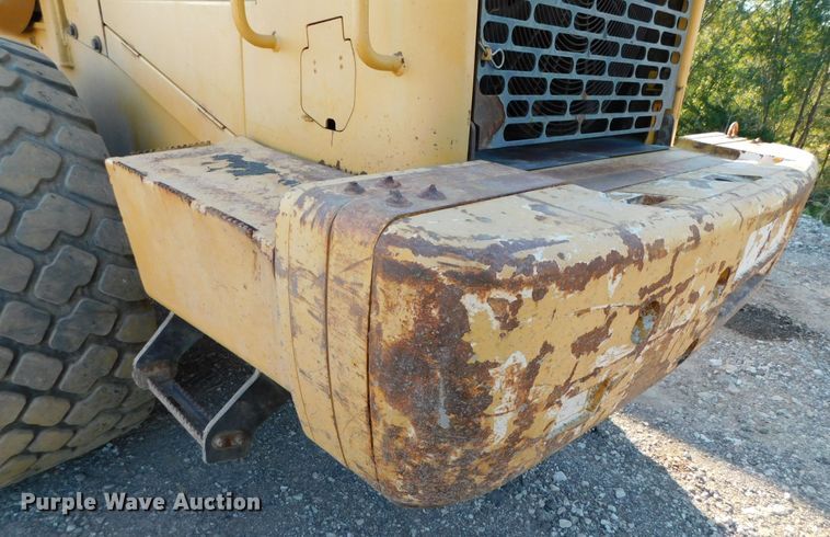 image for item DK8668 2002 John Deere 624H  wheel loader