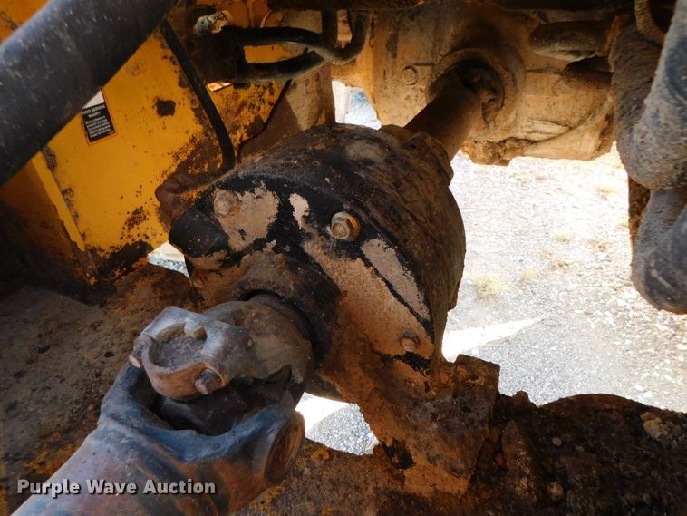 image for item DK8668 2002 John Deere 624H  wheel loader