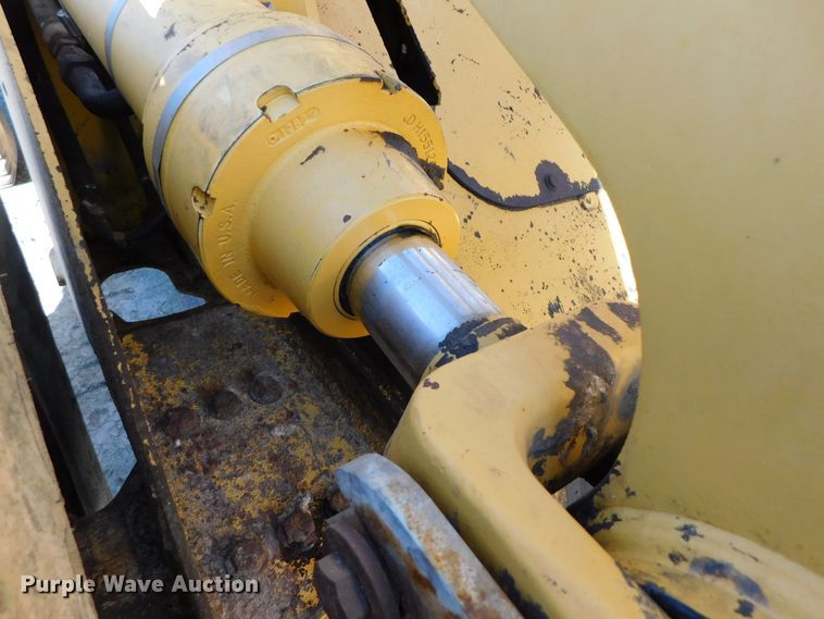 image for item DK8668 2002 John Deere 624H  wheel loader