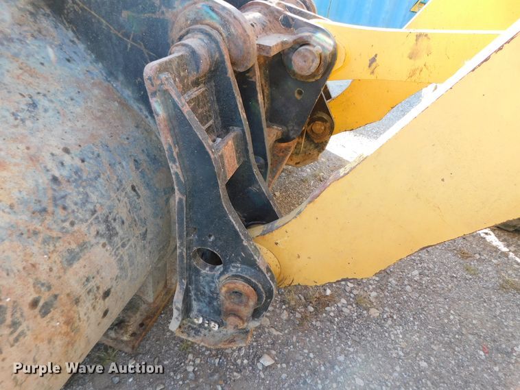 image for item DK8668 2002 John Deere 624H  wheel loader