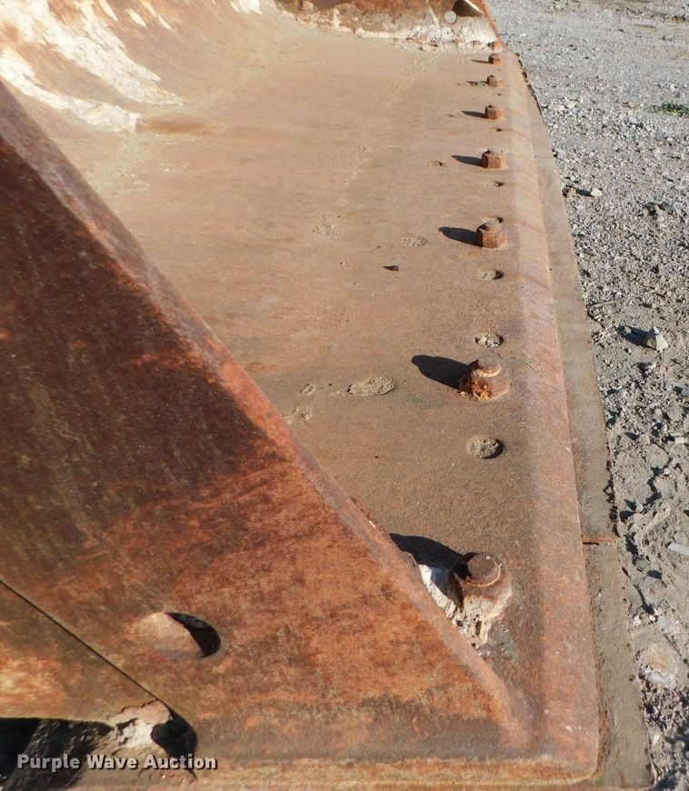 image for item DK8668 2002 John Deere 624H  wheel loader