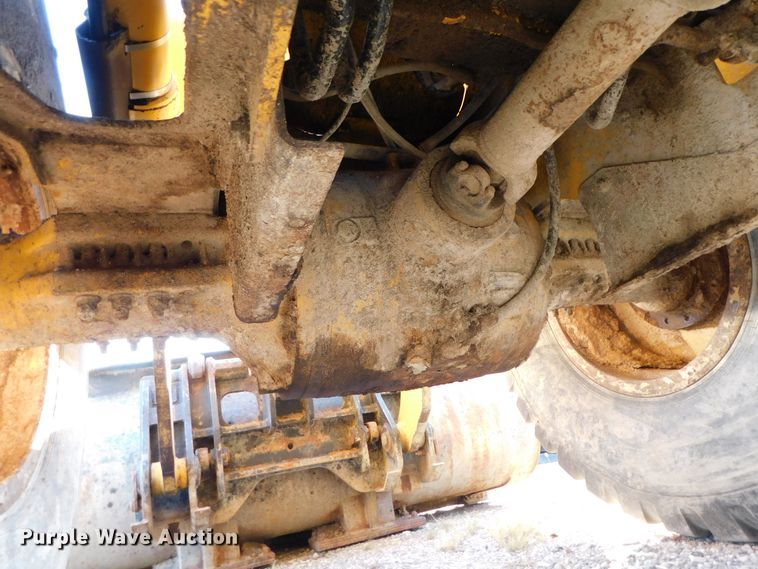 image for item DK8668 2002 John Deere 624H  wheel loader