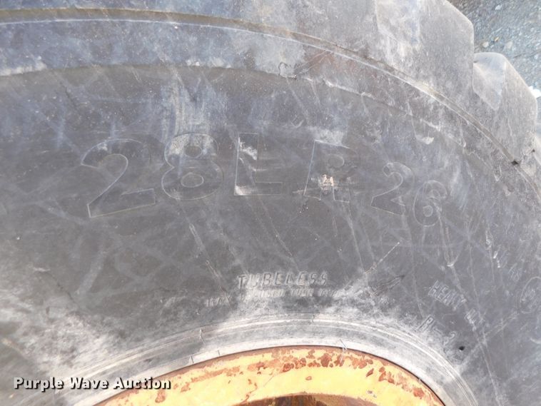 image for item DK8668 2002 John Deere 624H  wheel loader