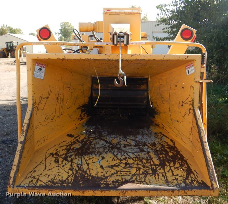 image for item DL0192 Morbark  wood chipper