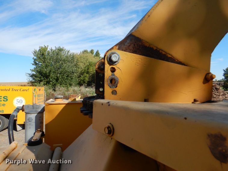 image for item DL0192 Morbark  wood chipper