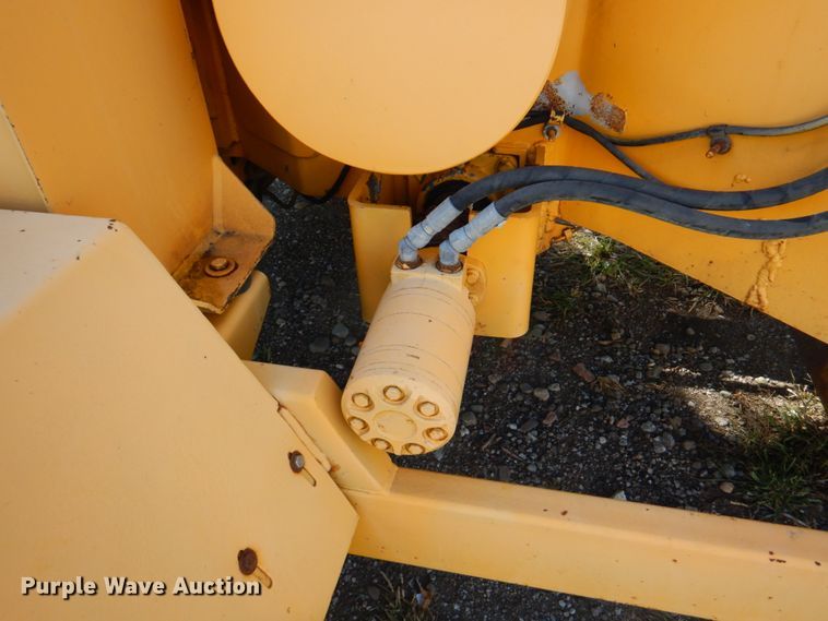 image for item DL0192 Morbark  wood chipper