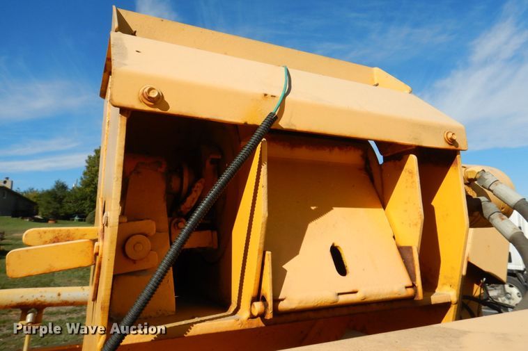 image for item DL0192 Morbark  wood chipper