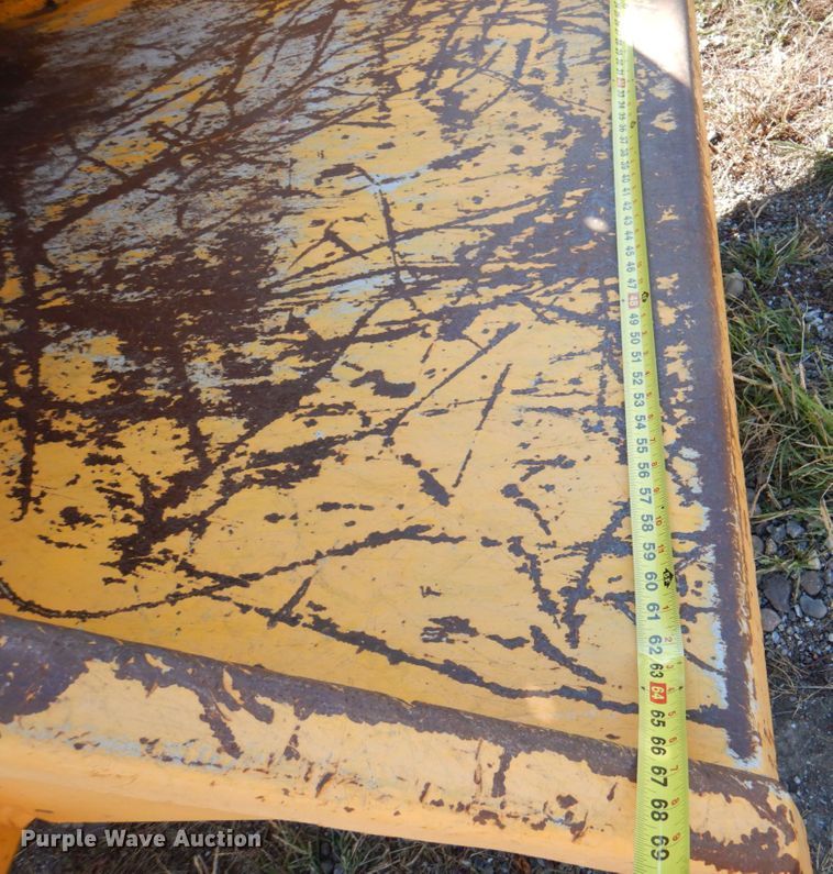 image for item DL0192 Morbark  wood chipper