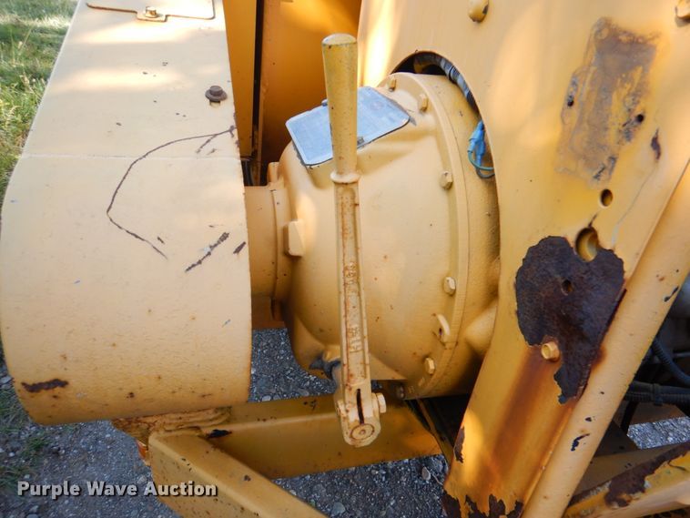 image for item DL0192 Morbark  wood chipper