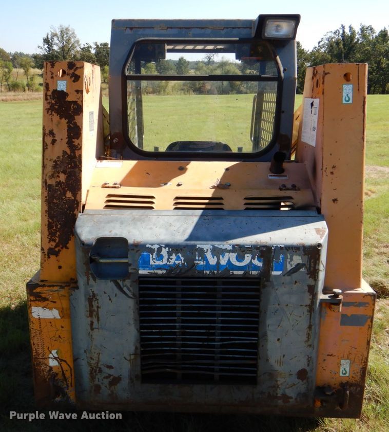 image for item DL0600 1997 Daewoo DSL801  skid steer loader