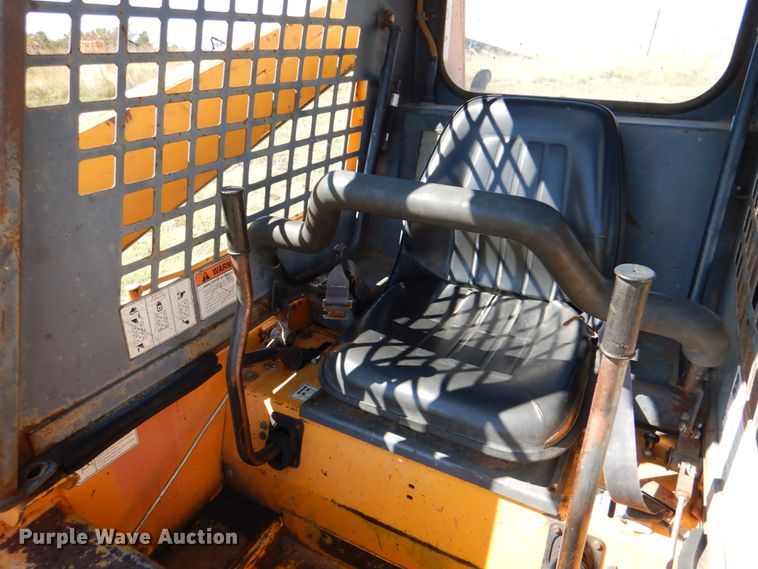 image for item DL0600 1997 Daewoo DSL801  skid steer loader