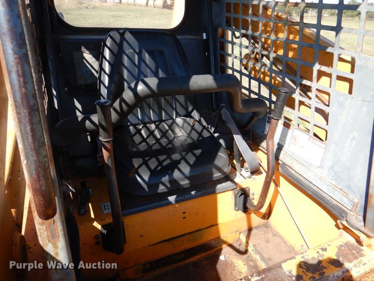 image for item DL0600 1997 Daewoo DSL801  skid steer loader