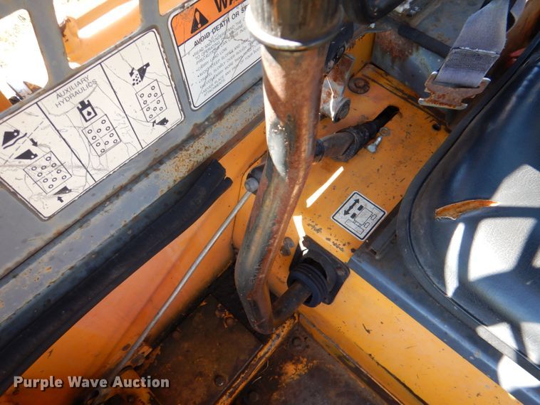 image for item DL0600 1997 Daewoo DSL801  skid steer loader
