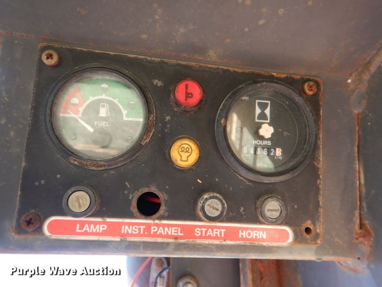 image for item DL0600 1997 Daewoo DSL801  skid steer loader