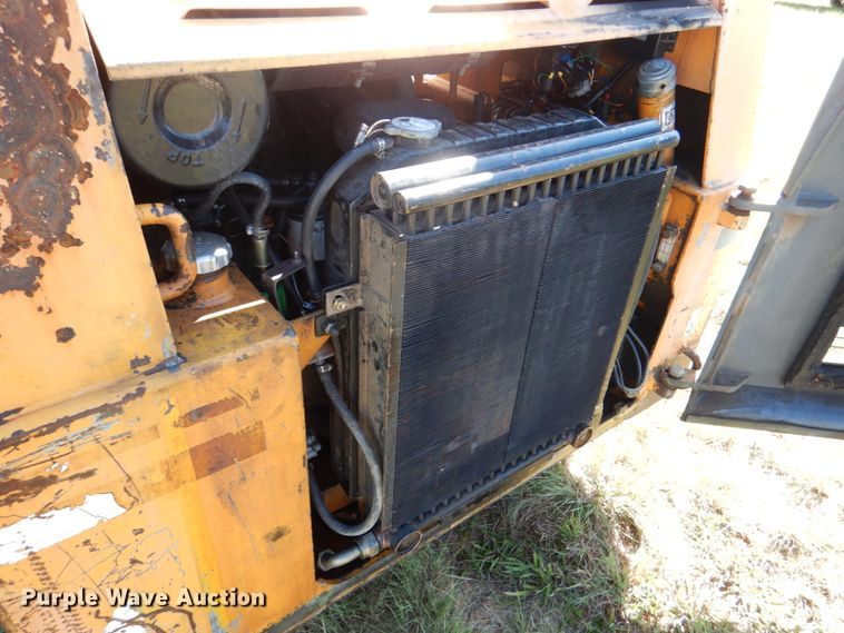 image for item DL0600 1997 Daewoo DSL801  skid steer loader