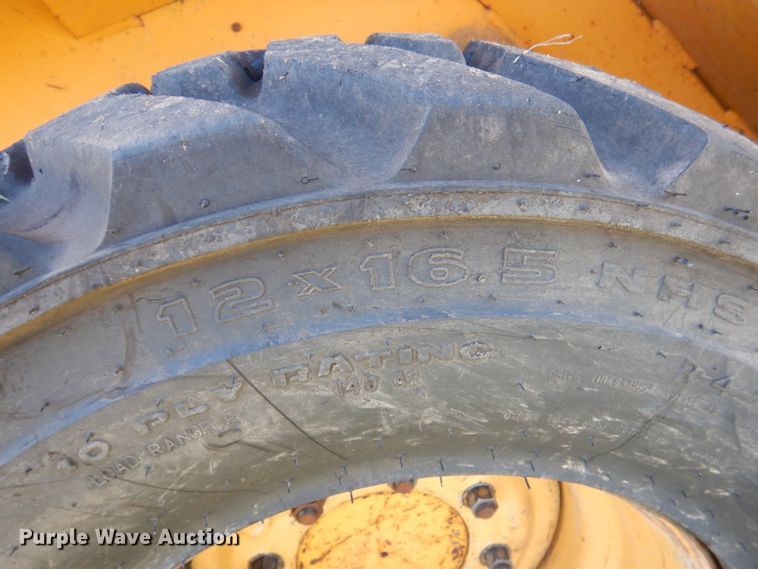 image for item DL0600 1997 Daewoo DSL801  skid steer loader