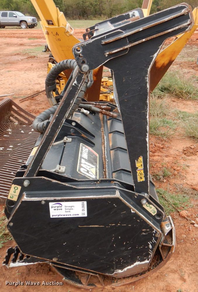 image for item DL0604 2019 Caterpillar HM415C  58" W skid steer mulcher