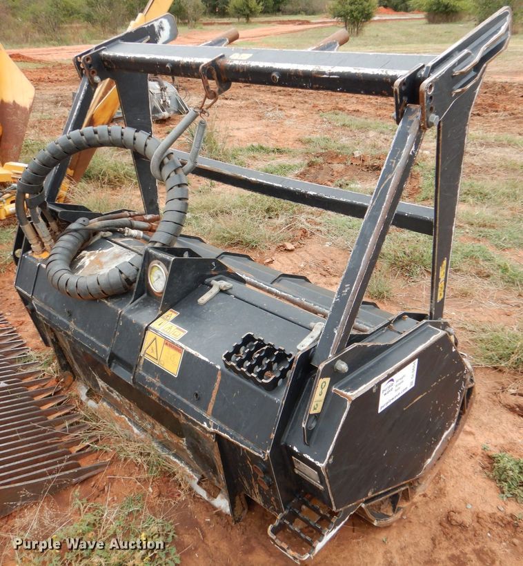 image for item DL0604 2019 Caterpillar HM415C  58" W skid steer mulcher