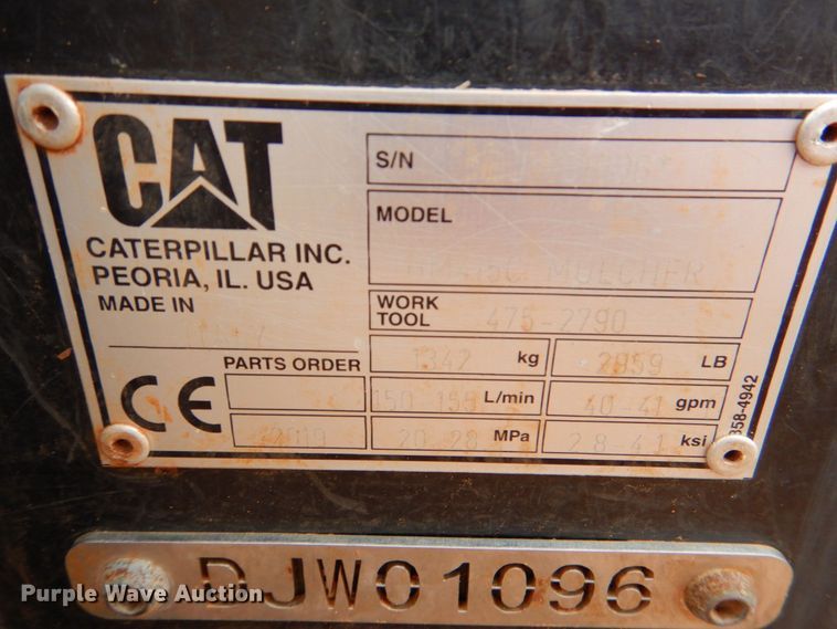 image for item DL0604 2019 Caterpillar HM415C  58" W skid steer mulcher