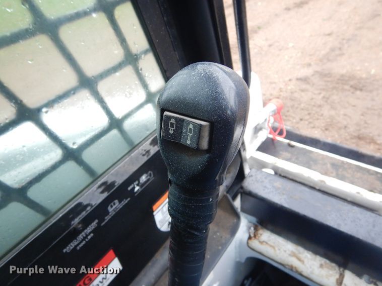 image for item DL6333 1992 Bobcat 753  skid steer loader