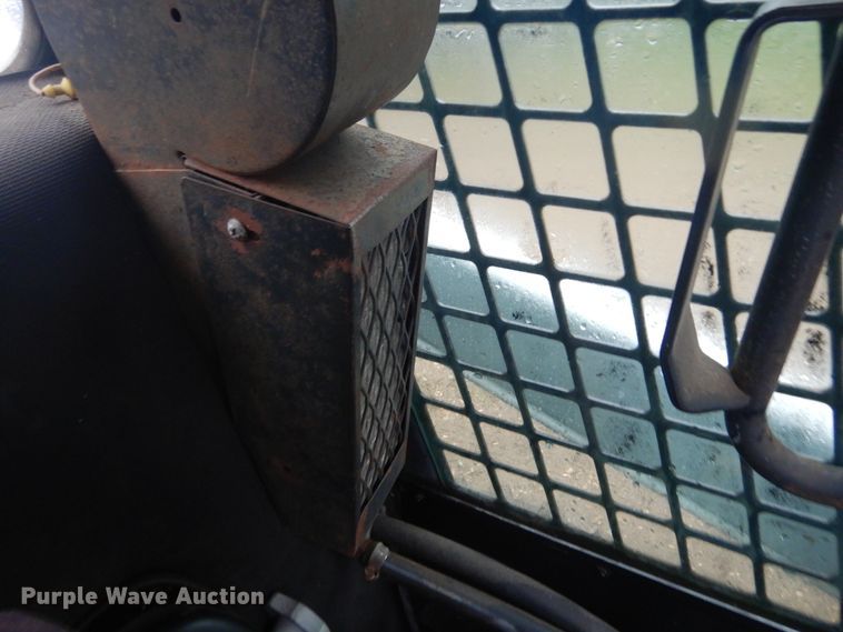 image for item DL6333 1992 Bobcat 753  skid steer loader