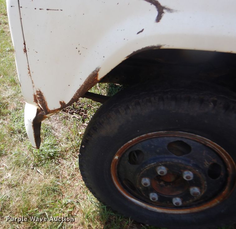 image for item DL6415 1976 Ford F600  dump truck