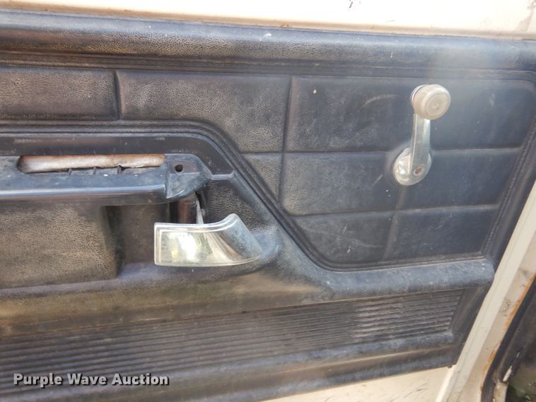 image for item DL6415 1976 Ford F600  dump truck