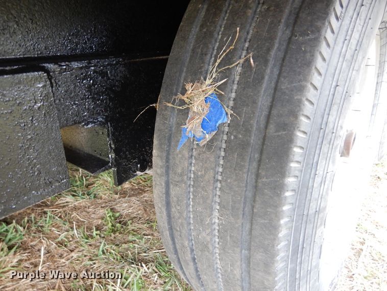 image for item DL6428 2007 PJ Trailers  dump trailer